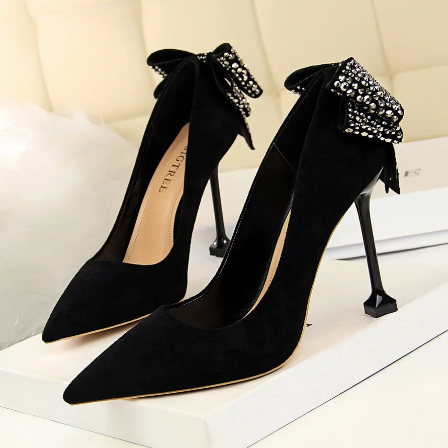 

2019 New Women's Solid Flock Fashion Buckle Shallow High Heels Shoes for Women Elegant Crystal Pointed Toe Wedding Shoe