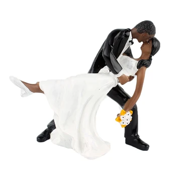 

Groom Bride Marry Resin Figurine Wedding Cake Topper Wedding Decoration