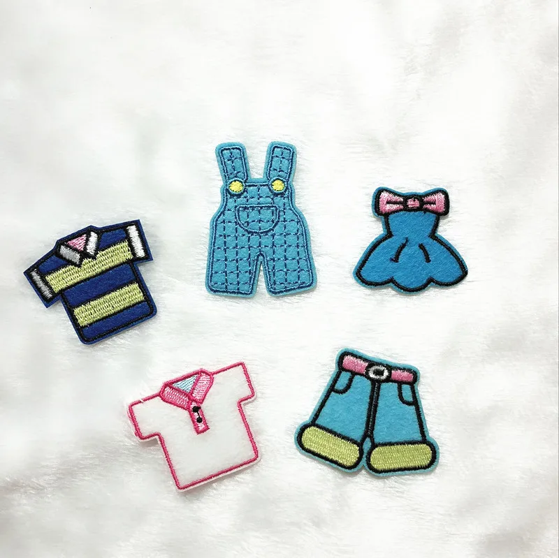 1 Pz Cartoon Abbigliamento Serie Pagliaccetti Pantaloncini Gonna Camicia T-Shirt Ricamo Patch Zaino All'Ingrosso Ferro Sui Vestiti Appliques