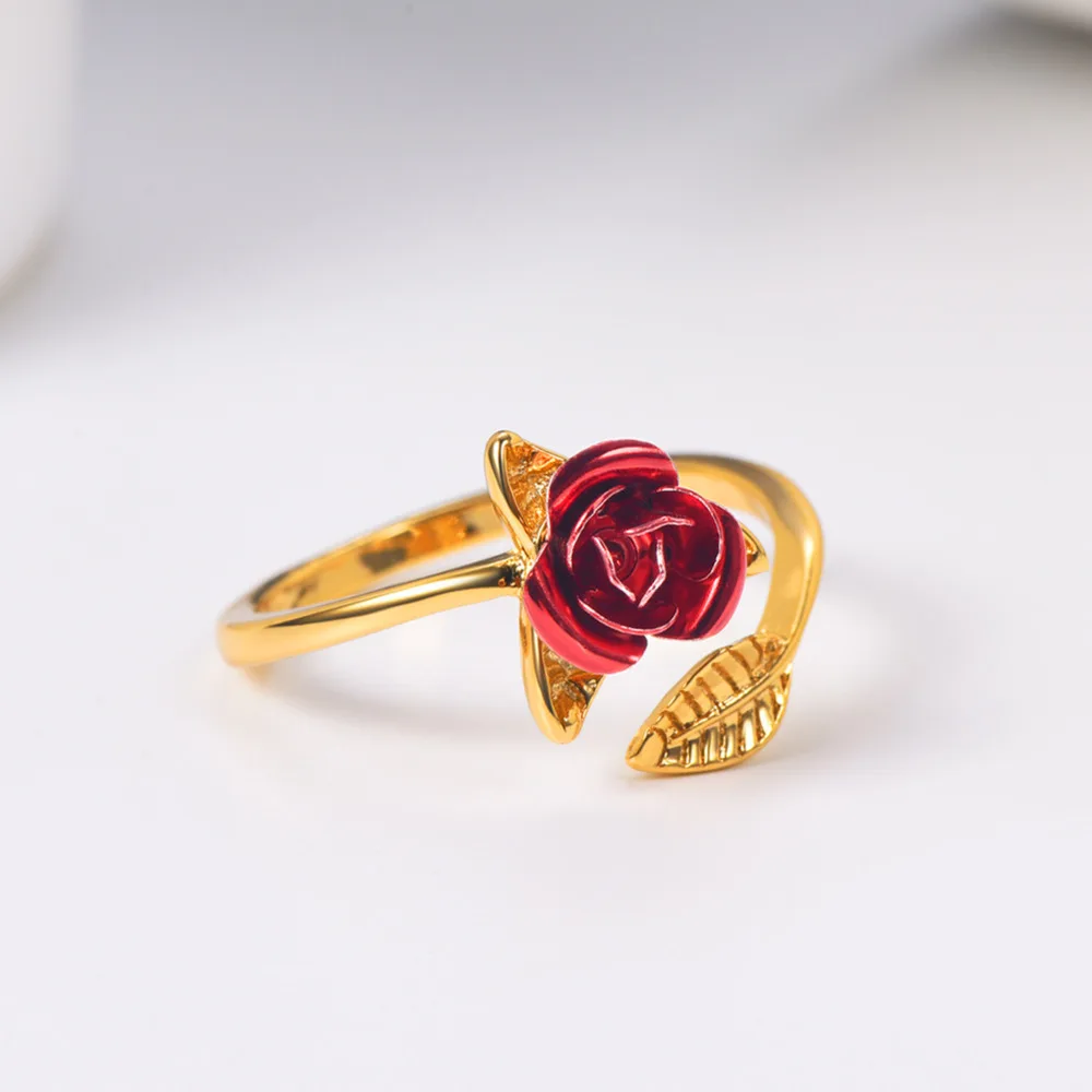 Women's Lovely Flower Resizeable Ring Gold Display