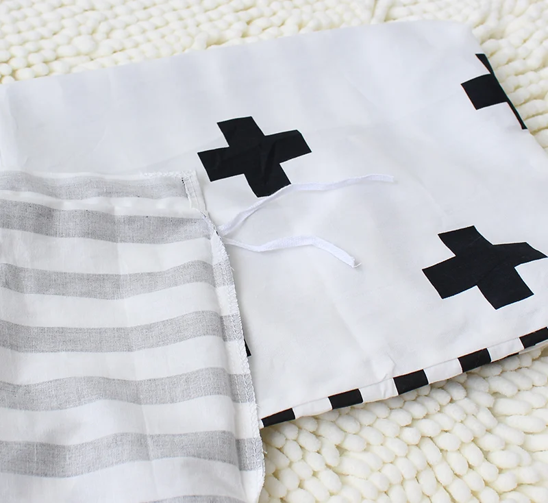 3 шт. детские набор постельных принадлежностей комплекты для кроватки черный, белый цвет в полоску крест узор детская кроватка комплект