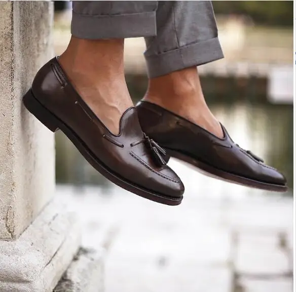 Винтаж Стиль бахромой лоферы из натуральной кожи человек британский стиль вождения Мужская обувь для отдыха