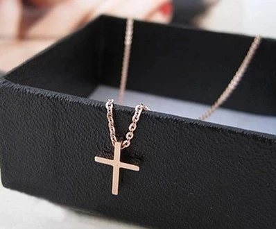 

YUN RUO Succinct Cross Pendant Short Necklace Titanium Steel Gold Color Woman Fine Jewelry Birthday Gift Free Shipping Not Fade