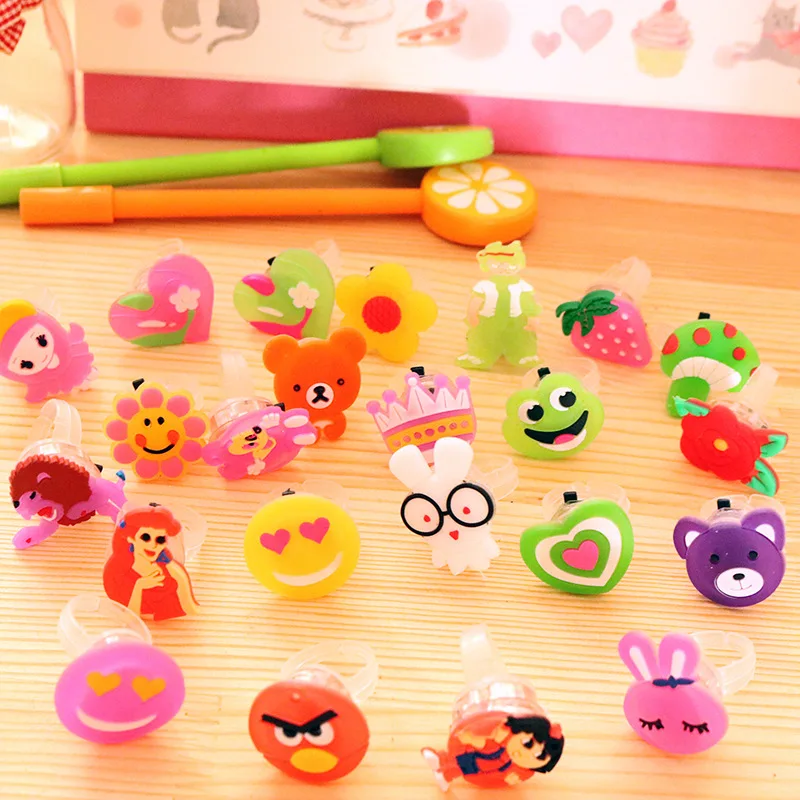 

2018 New Ring Light Soft Rubber Flashing Toy Cartoon Color-changing Luminous Ring Light Free Shipping