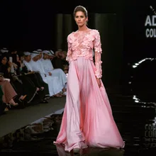 Robe de soiree A Linie O Neck Long Sleeves Rosa blume Appliques Sheer Runway Haute Couture Frauen Lange Elie Abend kleider