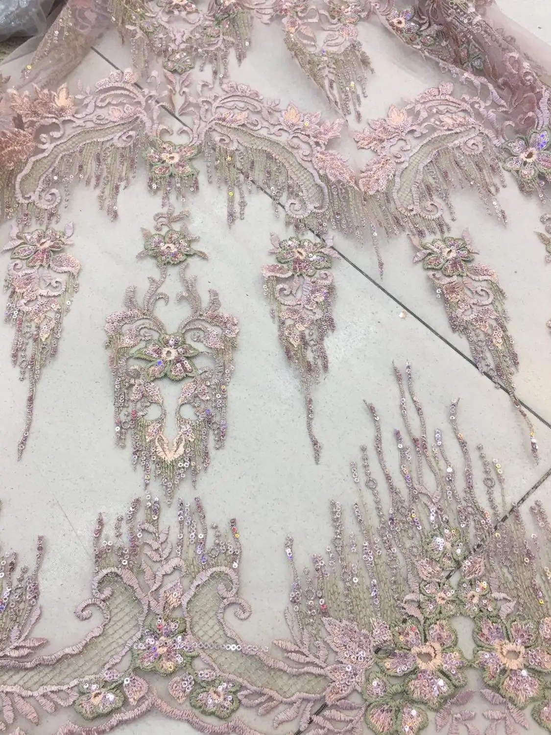 

Beautiful flower embroidery sequins African lace Nigeria lace fabric French net suitable for ladies wedding dresses