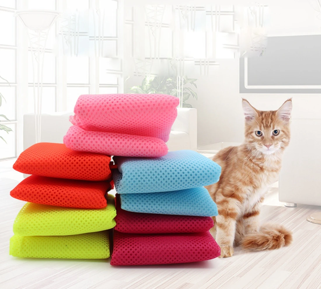 Carrywon MultiFunction Cat Grooming Bag Anti scratch Washing bath Bag Cat Nail Cutting Protect