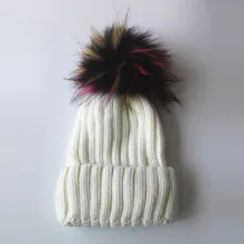 KNB040C новая зимняя шапка для женщин, имитация меха енота, помпон, kniitted Beanies Skullies, искусственный мех, вязаная шапка, шапка Gorras