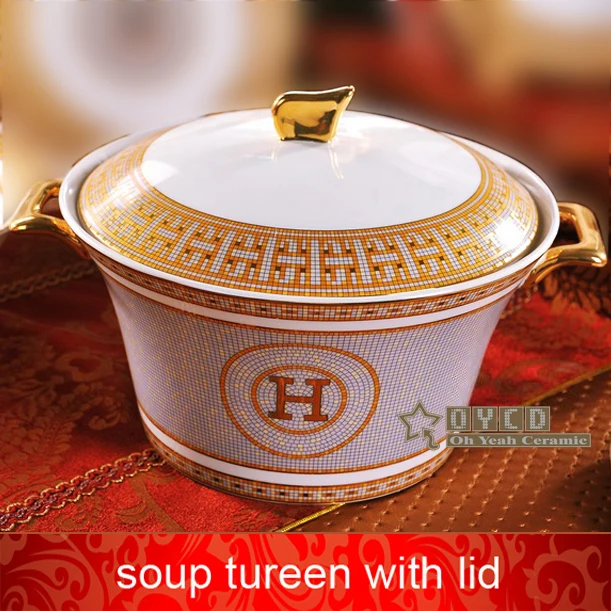 

Porcelain soup tureen bone china "H" mark mosaic design outline in gold round shape soup tureen with lid big tureen use for soup