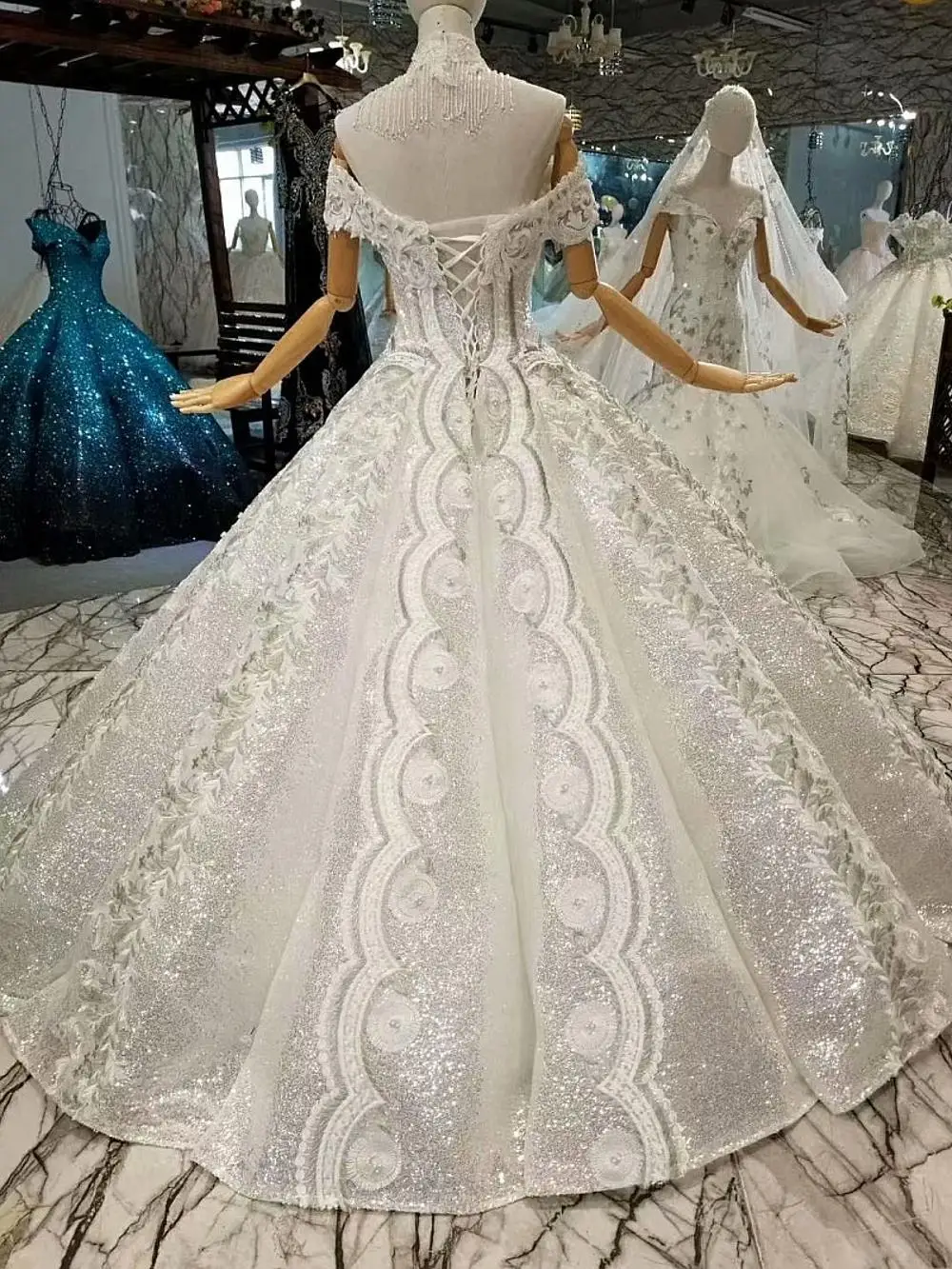 Новое Белое винтажное модное свадебное платье 2018 с открытыми плечами расшитое