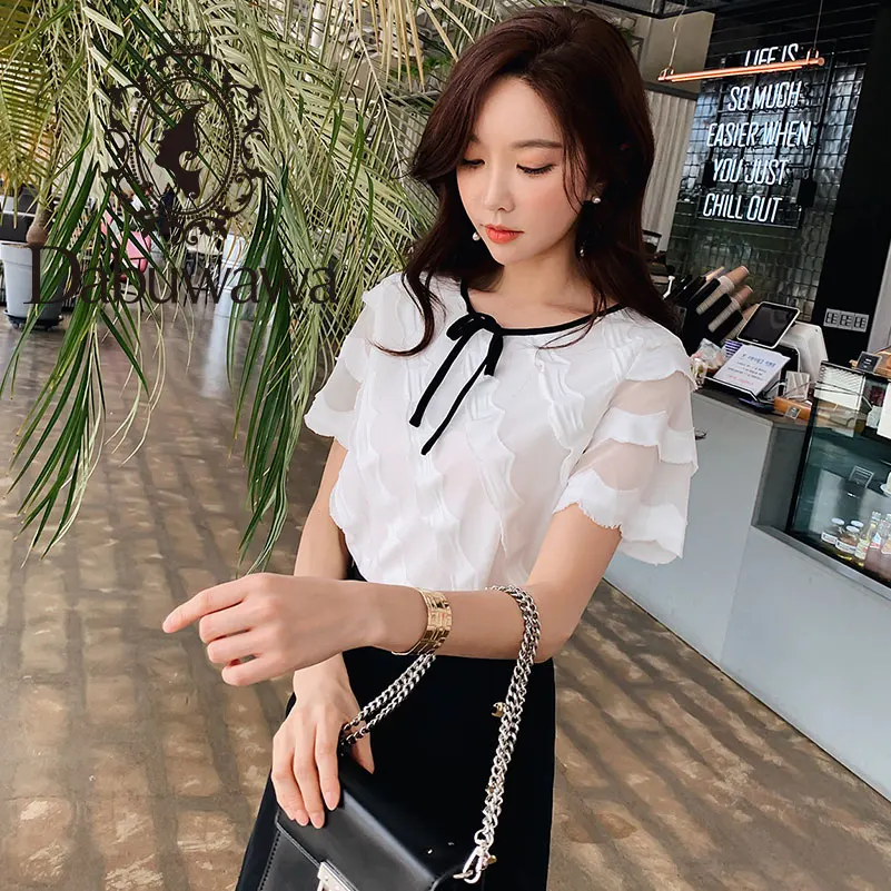 

Dabuwawa 2019 New Summer Women's Shirts Fashion Elegant Bow O-Neck Short Sleeve White Blouse Top D18BST337