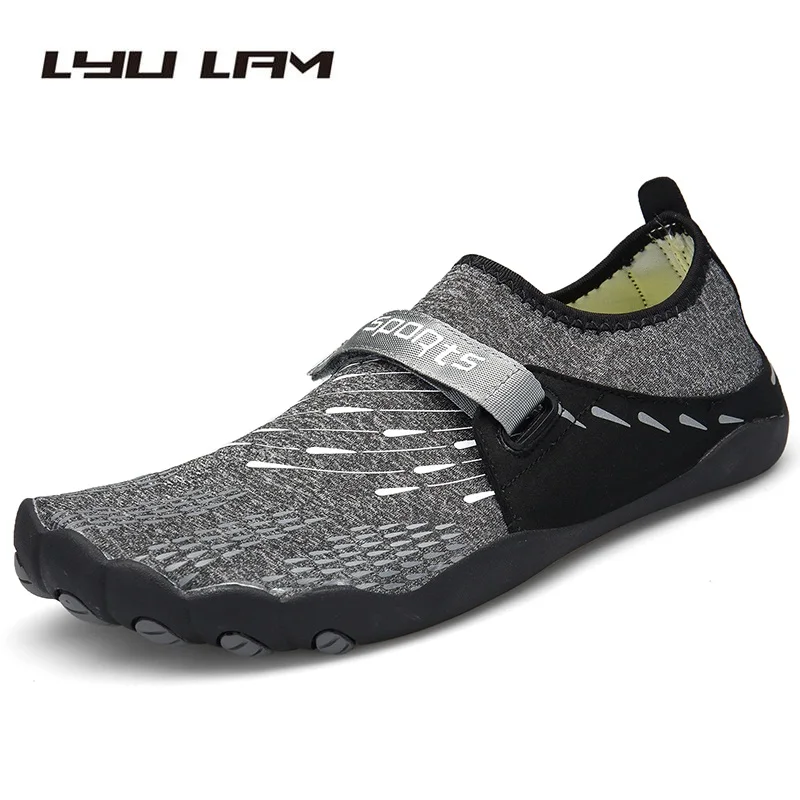 casual water shoes