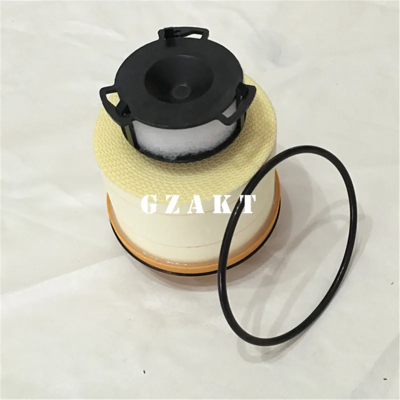 

Fuel Filter Diesel Filter For Toyota HILUX Revo SR5 M70 M80 2015 2016 FORTUNER 2015 2016 Part No.: 23390-0L070 5pcs/lot