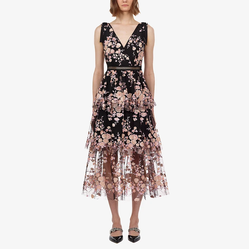 

Summer Cascading Ruffle Black Mesh Sequined Embroidery Pleated Long Dress Women 2019 High Quality Designer Self Portrait Dress