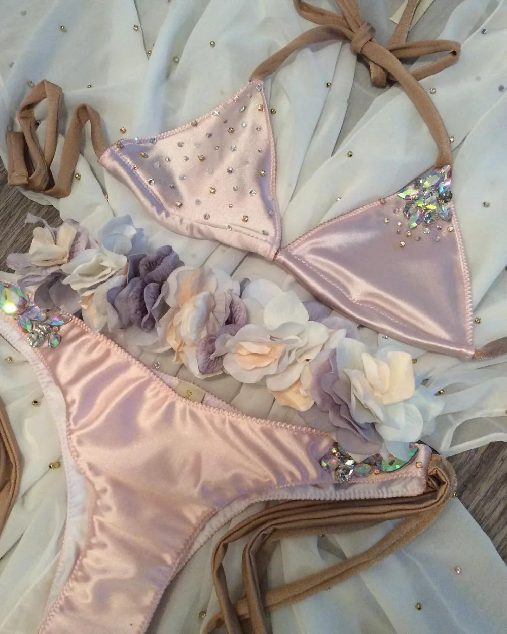 MGU260 crystal bikini diamond swimwear women swimsuit pink bikini bathing suit for women custom OEM MGU260 crystal bikini diamond swimwear women swimsuit pink bikini bathing suit for women custom OEM