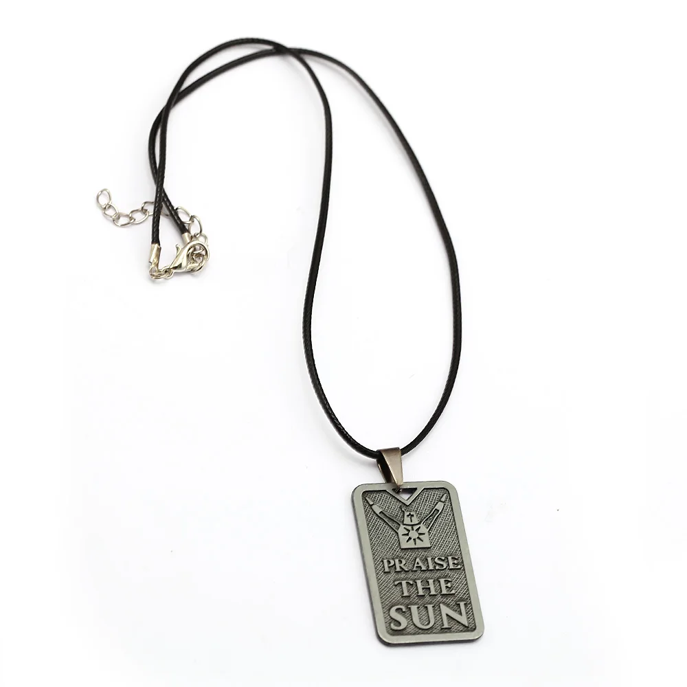 

Hot Game Dark Souls 3 Geometric Necklace Solaire of Astora Women Praise The Sun Tag Pendants Leather Chain Choker Accessory