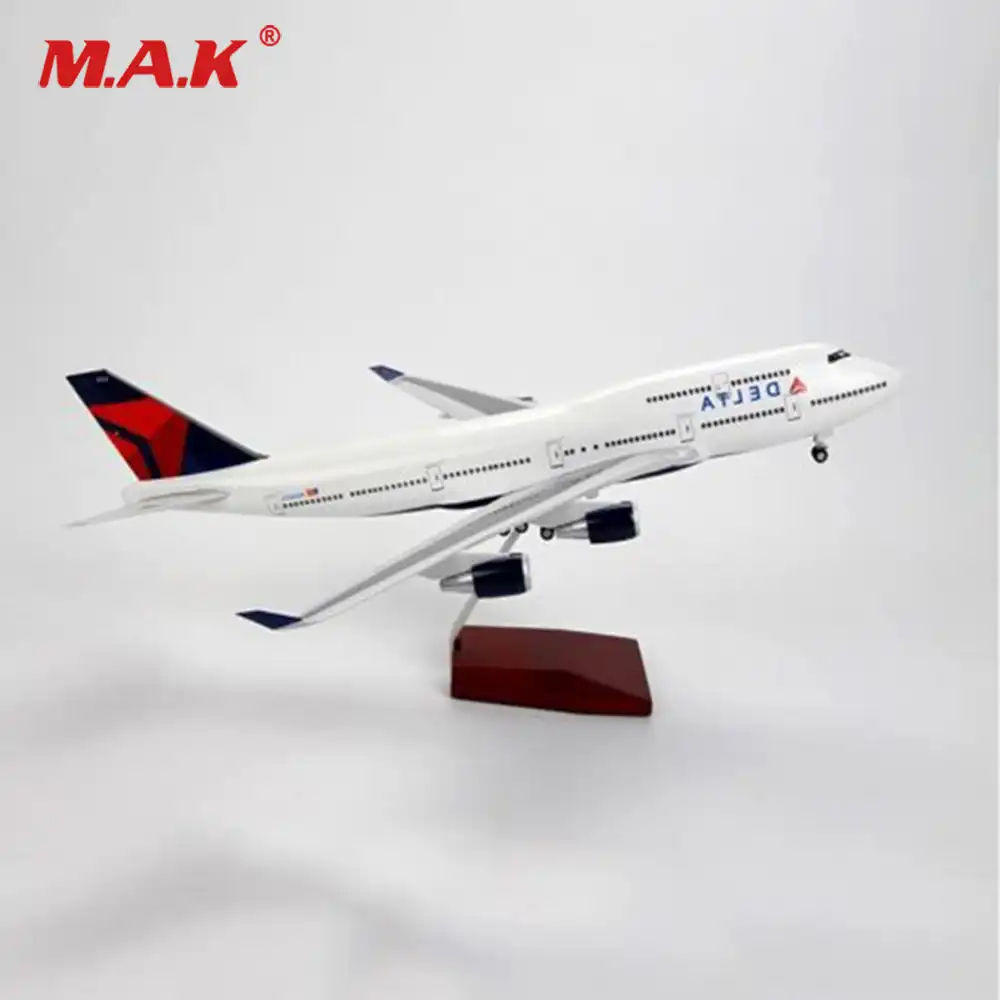 diecast airplane