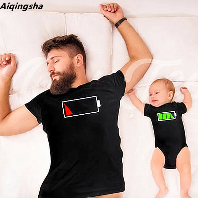 

Aiqngsha Little Man Me Mini Baby Daddy and Me Clothes Charging Battery Shirts Father Mother Son Kids Daughter Matching Clothes