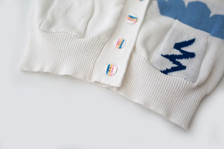 4943788250_769279229