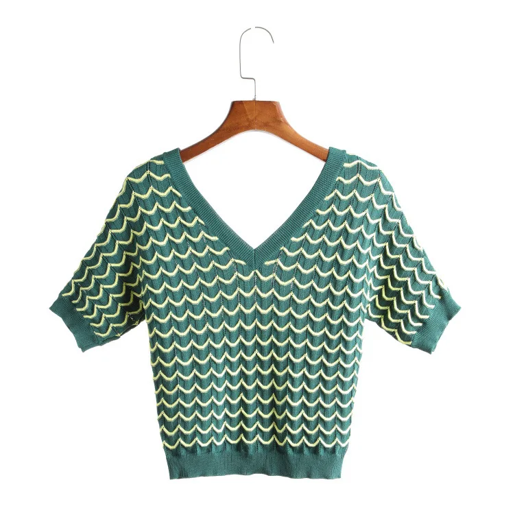 Summer 2019 New Wind Retro Wave Edge Stripe V-neck Temperament Short Knitted Blouse Women Pullovers V-Neck Sweaters Women Summer 2019 New Wind Retro Wave Edge Stripe V-neck Temperament Short Knitted Blouse Women Pullovers V-Neck Sweaters Women