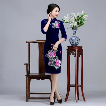 

Embroidered Traditional Mom Chinese Dress Vintage Cheongsam Blue Qipao Long Oriental Style Dresses Velvet Wedding Gowns Qi Pao