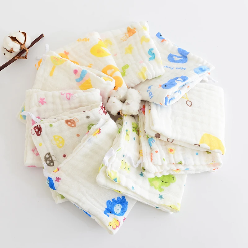 

6-layer Baby Handkerchief Baby Bibs Cartoon Pattern Washed Jacquard Cotton Cloth Soft for Mom Must 28*28cm (Random Delivery)