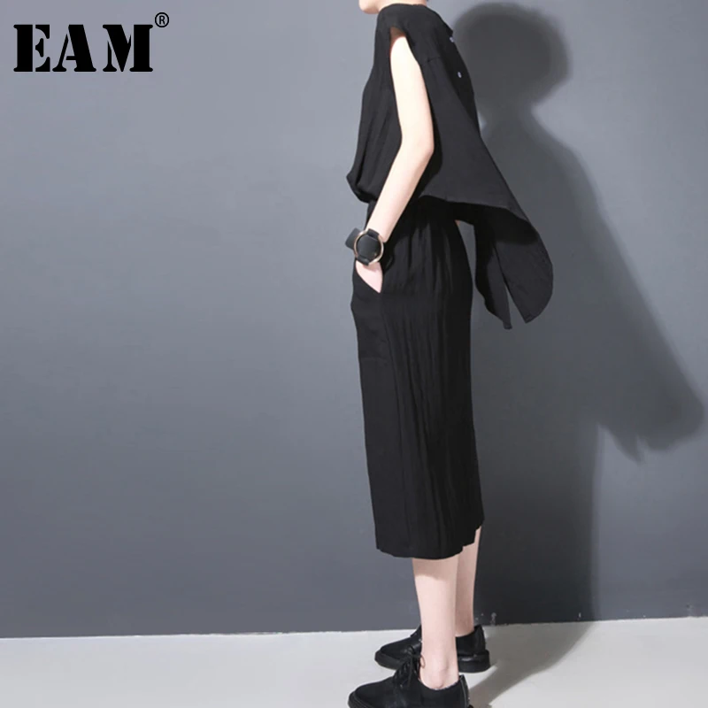 

[EAM] 2019 New Spring Summer Round Neck Sleeveless Button Black Split Joint Loose Temperament Dress Women Fashion Tide JU185