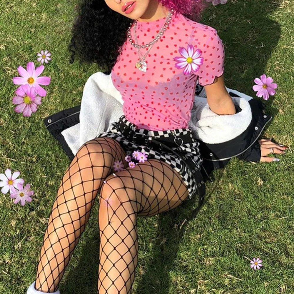 حار بيع انظر من خلال المحاصيل قمم المرأة مثير شاش شفاف القلب طباعة قصيرة الأكمام حزب المحملة T قميص فام Camiseta بالجملة حار بيع انظر من خلال المحاصيل قمم المرأة مثير شاش شفاف القلب طباعة قصيرة الأكمام حزب المحملة T قميص فام Camiseta بالجملة