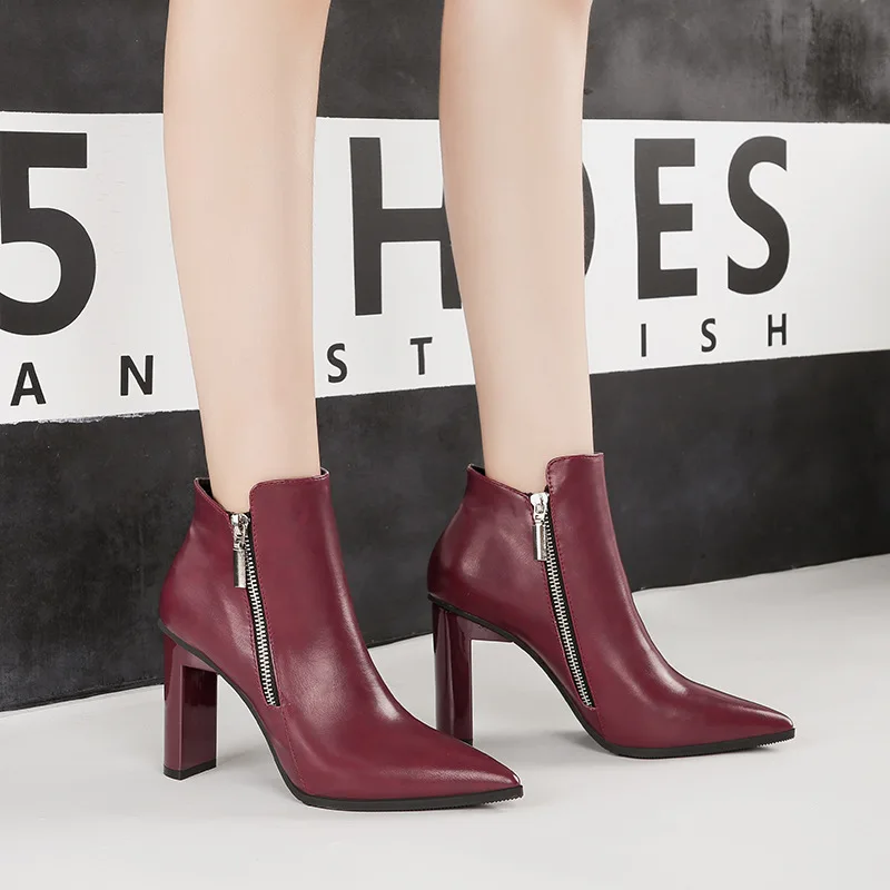 

Autumn and winter new sexy pointed boots with thick and thin Martin boots personality side zipper and nude women's boots.