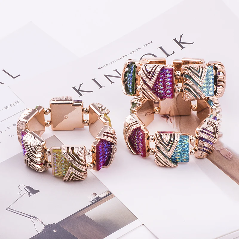 Classic Gold Cuff Bracelets Bangles for Women Fashion New Stretch Geometric Colourful Crystal Bracelet Simple Charm Jewelry (1)