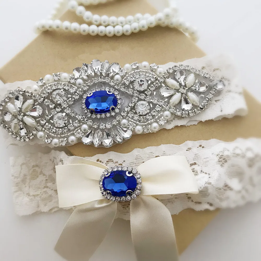 

1 Pair White Wedding garter Lace garter set bridal garter vintage lace stretch rhinestone toss garter
