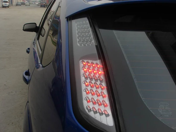 05-11  LED (16)