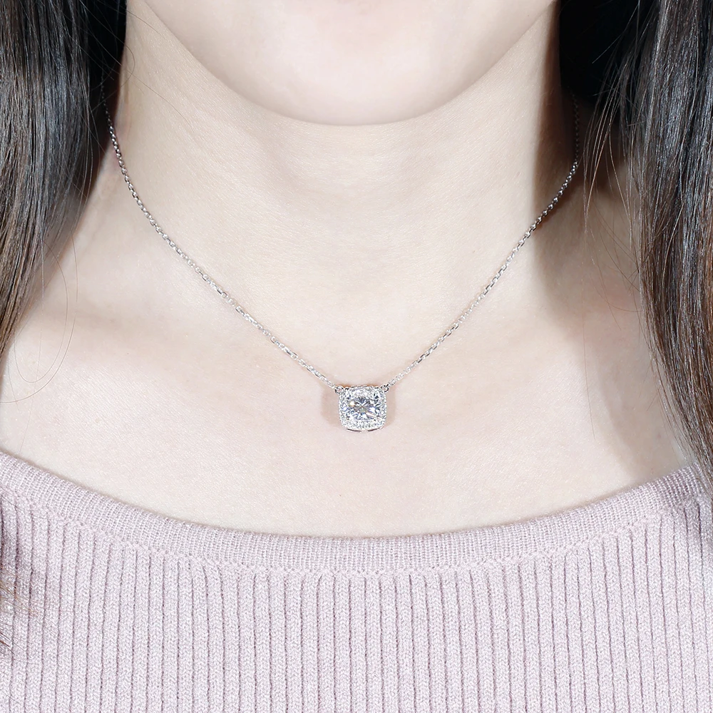 halo moissanite necklace (7)