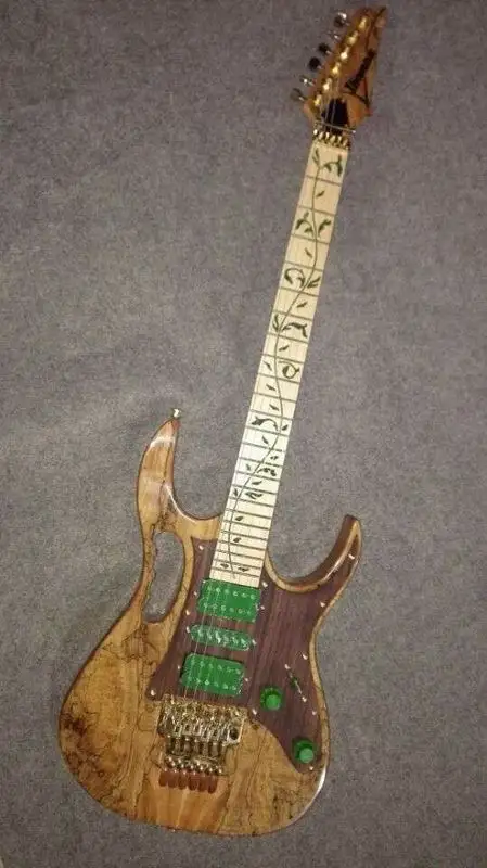 Wholesale custom Electric Guitar New Arrival STR Electric GuitarMade Of Solid Wood In Natural151105-1218