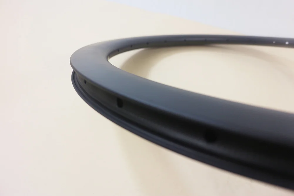 Sale 45mm clincher tubeless U shape road disc brake carbon rim 700c 25mm wide 20 24 28 32 36 Holes no brake track disk bike wheel 5 Sale 45mm clincher tubeless U shape road disc brake carbon rim 700c 25mm wide 20 24 28 32 36 Holes no brake track disk bike wheel 5