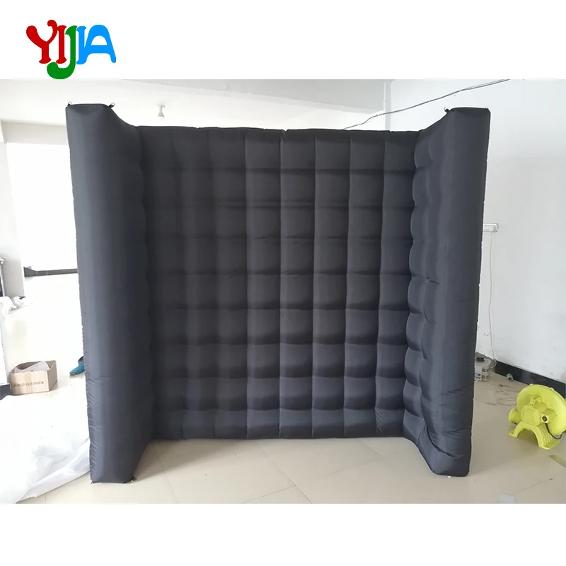 bLACK WALL