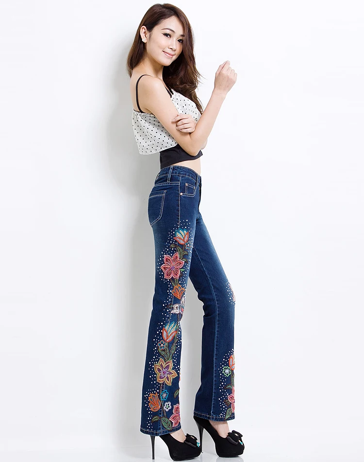 Бренд брюки для девочек 2019 узкие брюки-клеш леди с высокой талией джинсы бисер вышивка женская одежда джинсы для женщин Сладкий Плюс Размер