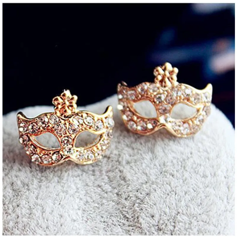 

Full Rhinestones Magic Mask Stud Earrings Stylish Earrings ed094