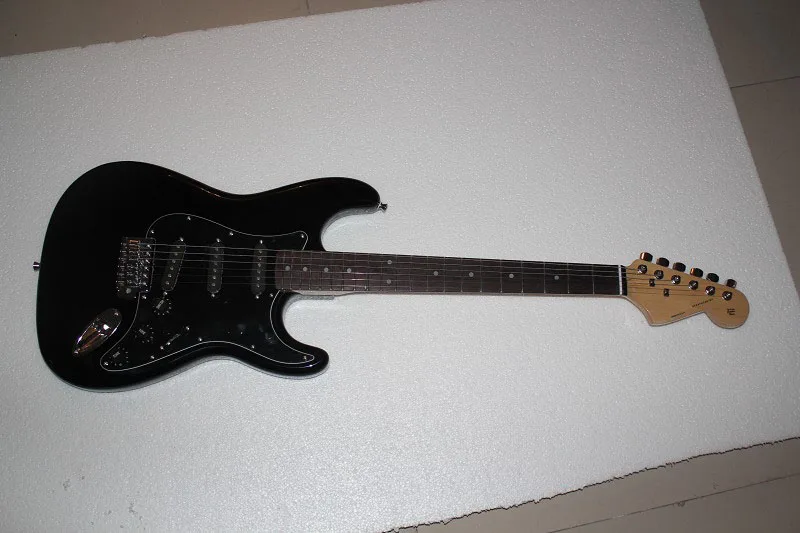 

Free shipping ! High Quality Wholesale original custom body Black Stratocaster Electric Guitar In Stock 12-18