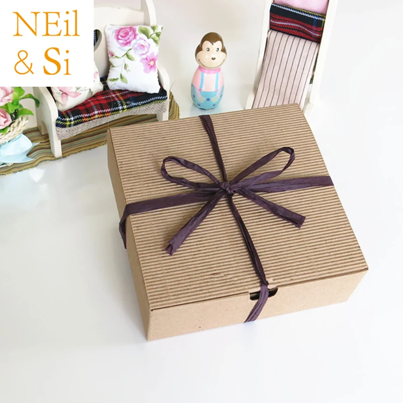 

Corrugated Paper Box for Cake Biscuits Cookies Marcarons Gift Candy Packaging Boxes Christmas Red Green Brown