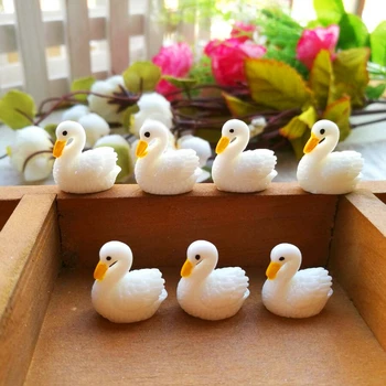 

Kawaii Little swan duck wedding decoration Bonsai miniature fairy garden ornaments resin craft animals statue toys home decor