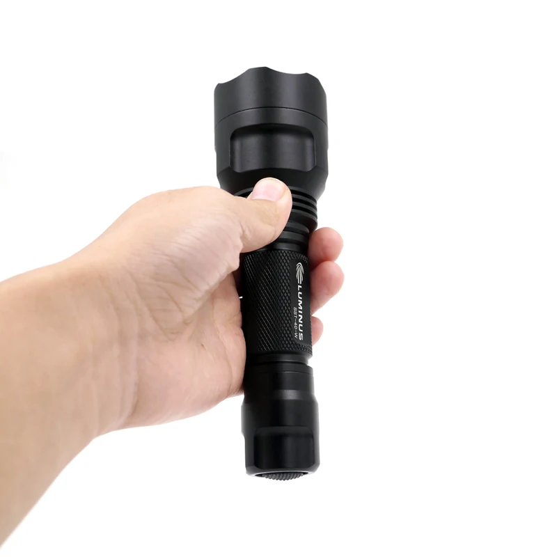 C8 SST-40 flashlight (9)