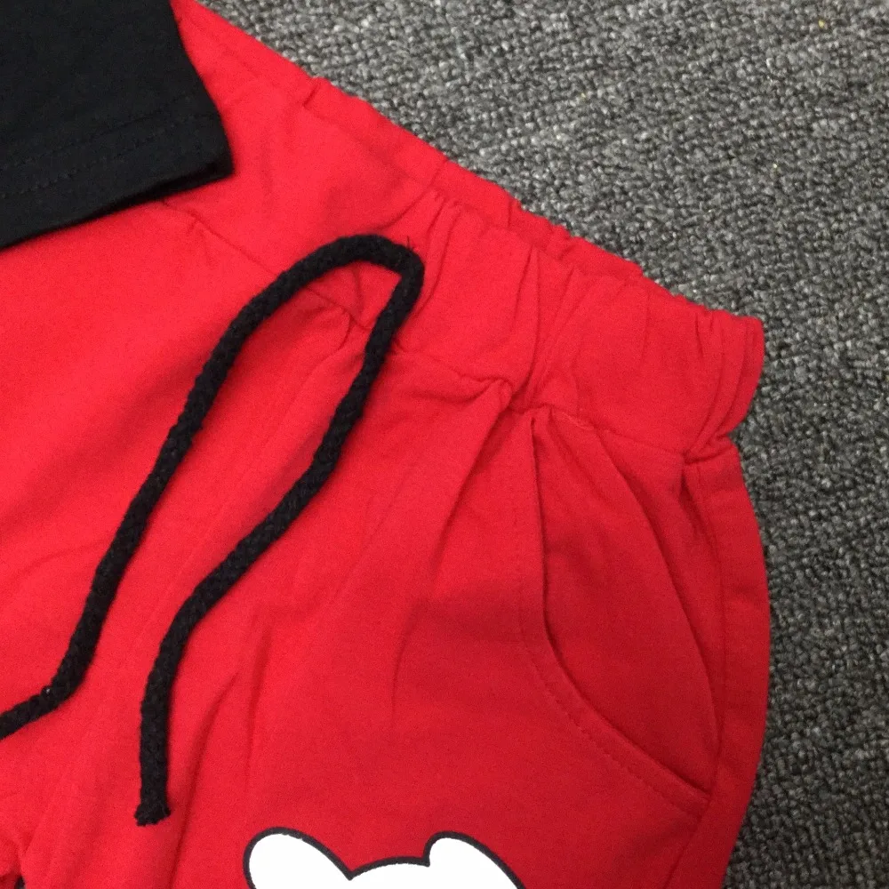 Детский комплект одежды; летняя одежда для мальчиков и девочек с рисунками из мультфильмов mickeyhands футболка+ Шорты 2 шт. комплект одежды для маленького ребенка для детей 2-7 лет