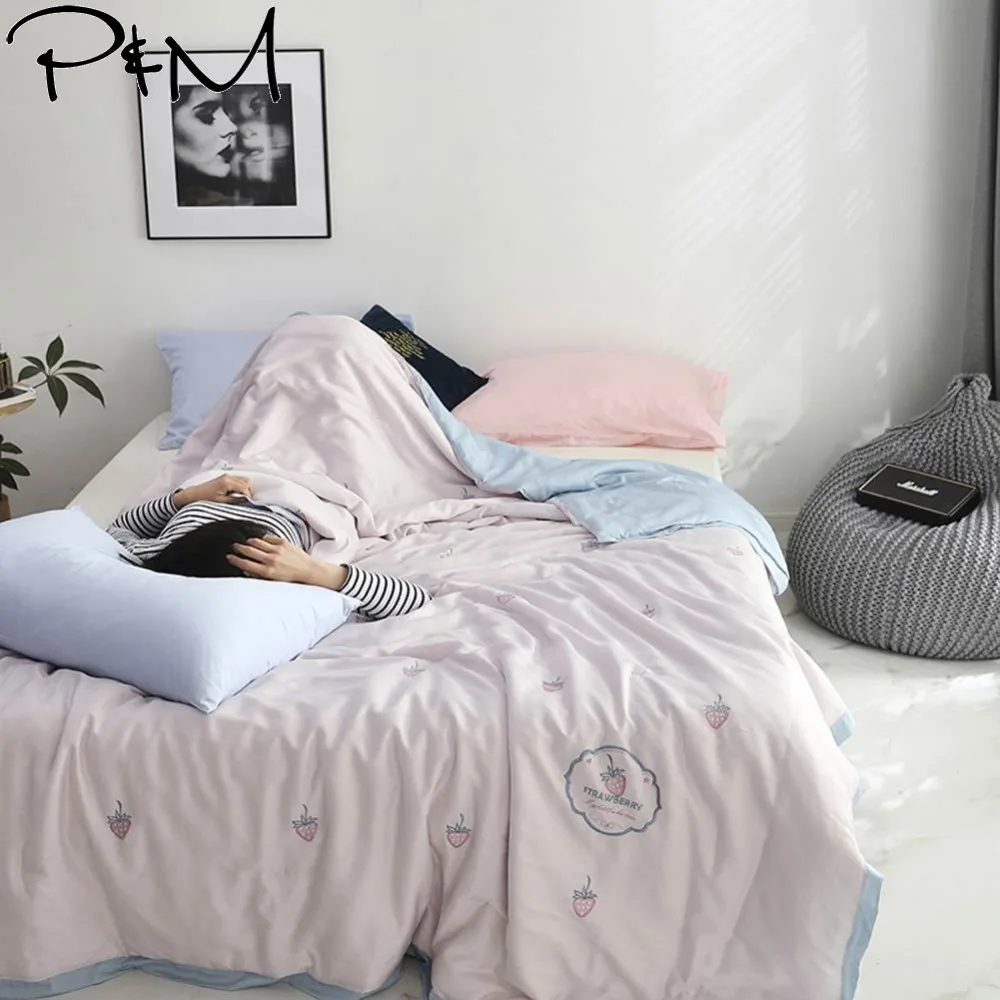 

2019 Pink Strawberry Air-condition Embroidery Comforter Thin Summer Quilt Artificial Silk Fabric Polyester Queen Size