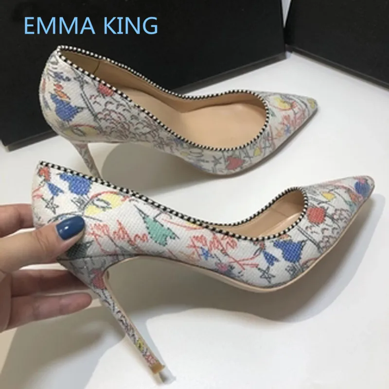 

2019 Runway Graffiti Prints Women Pumps Elegant Slip On Ladies Wedding Dress Shoes Pointed Toe Shallow Sexy Stiletto High Heels