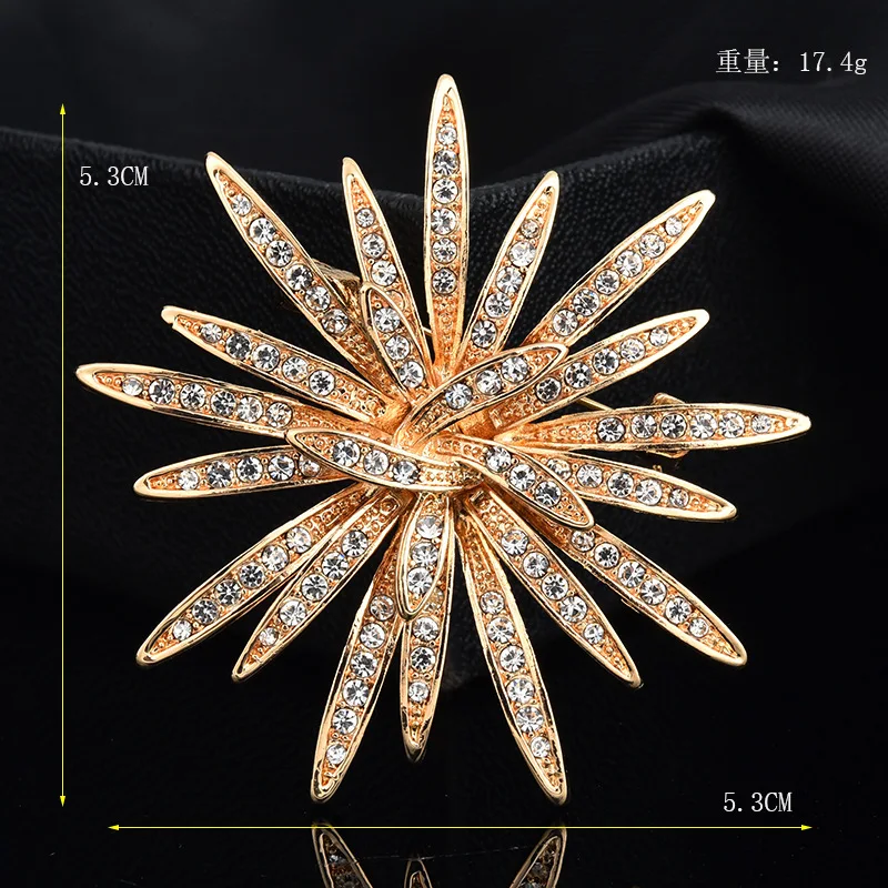 Korean version of the new fashionable temperament sunflower Brooch female water drill Brooch exquisite simple pin accessories