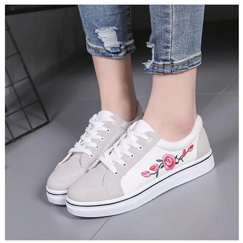 

Oeak Korean Embroidery Shoes Women Casual Leather Shoe Woman Sneakers Women Espadrilles Women Shoes Mocasin Basket Femme