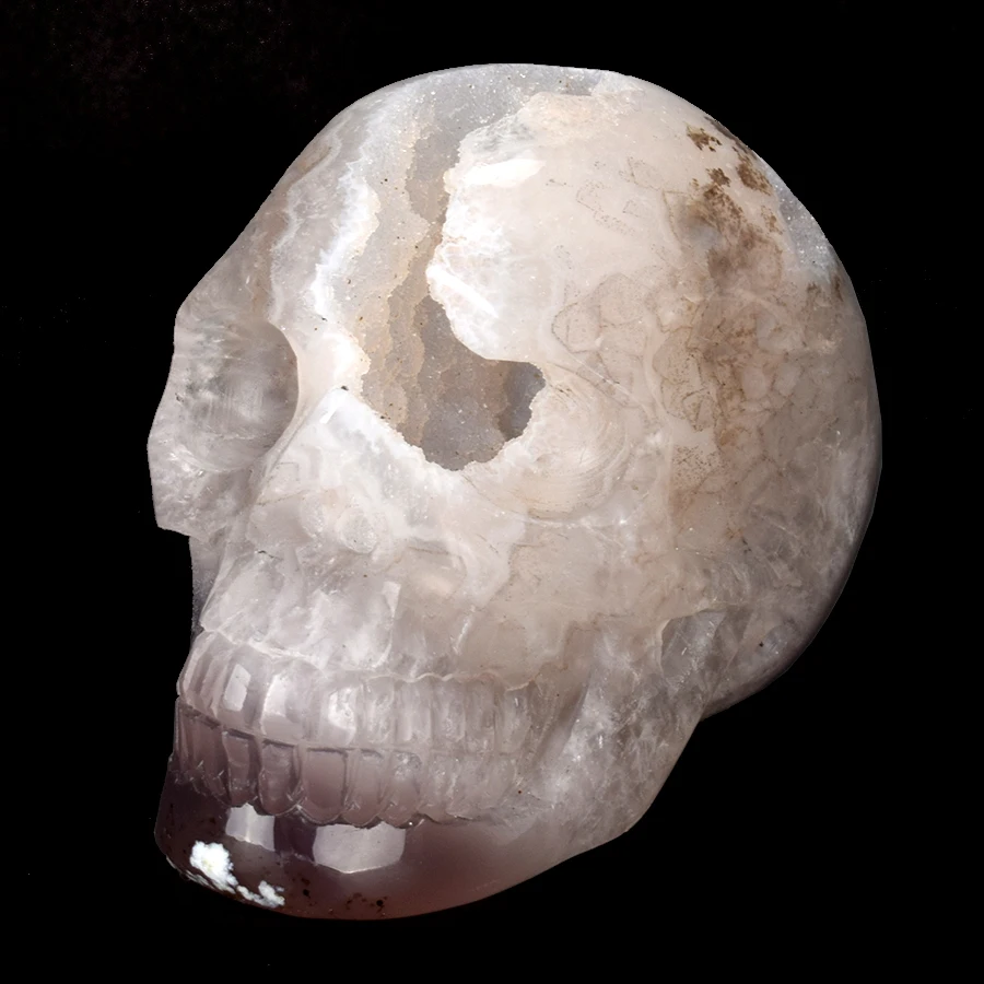 

3.5''Natural Agate Geode Hand Carved Crystal Skull Statue Realistic Healing Skull Sculpture Feng Shui Home Decor Art Collection