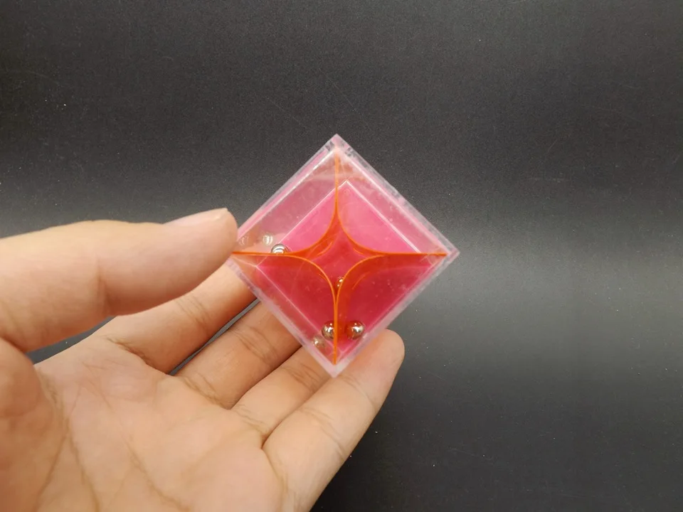 B220-Cube (1)