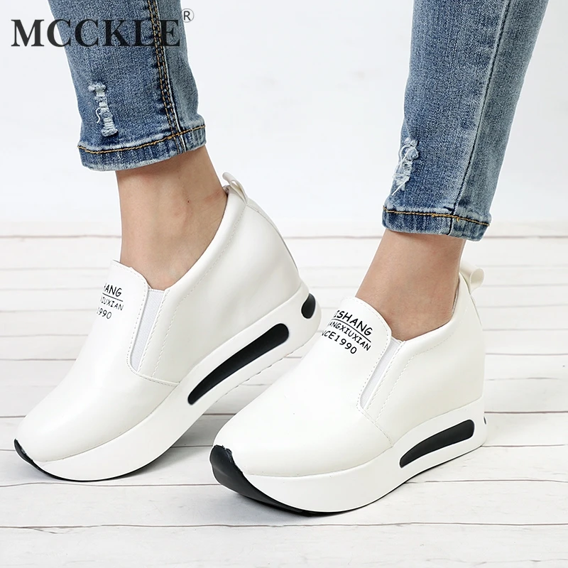 Meilleur MCCKLE Femmes Creepers Automne Augmentation de la Hauteur Chaussures Slip Casual Sur Mocassins Plate Forme Wedge Talon Mode Bande Élastique Chaussures